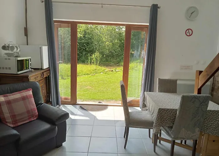 Maison Du Bed & Breakfast Sourdeval