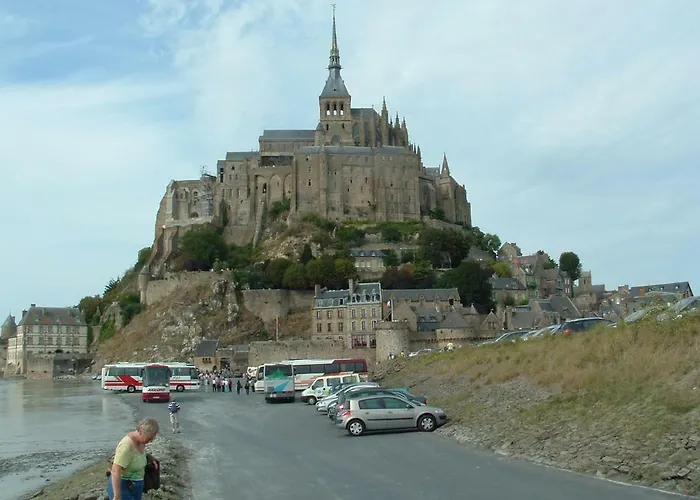 Maison Du Bed & Breakfast 3*